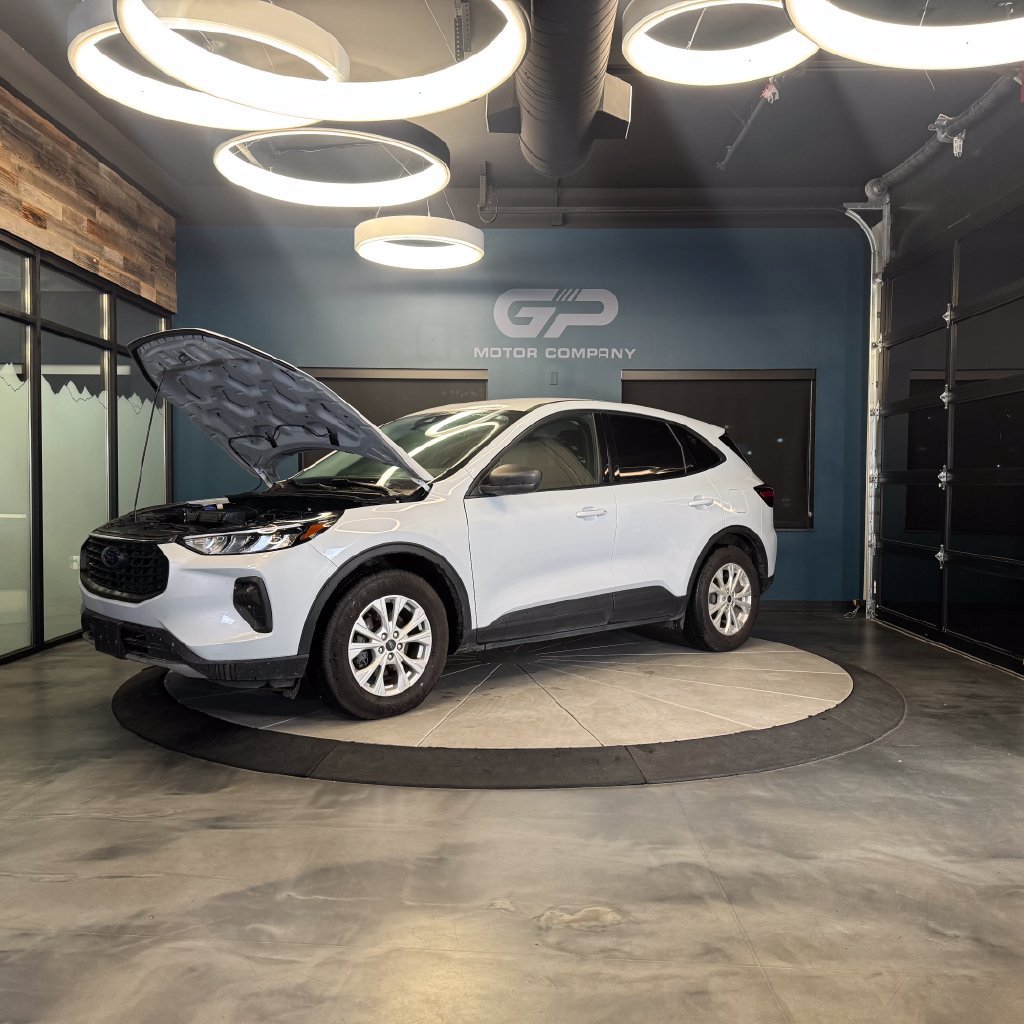 Used 2025 Ford Escape Active FWD image 23