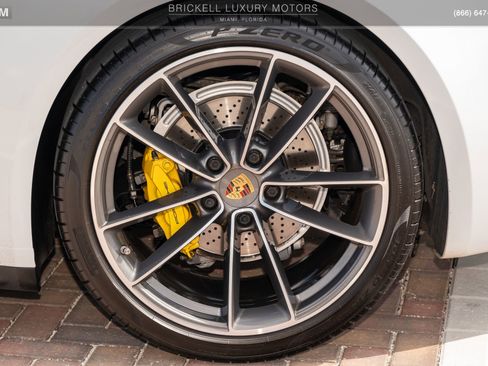 Used 2020 Porsche 911 Carrera RWD image 36