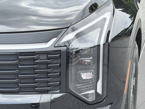 Certified 2026 Kia Sportage LX FWD image 29