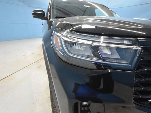 New 2026 Ford Explorer ST w/ Sun And Sound Package AWD/4WD image 38