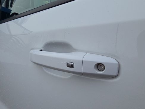 Used 2023 Chevrolet Silverado 1500 LT w/ Leather Package image 12