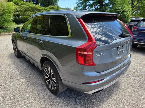 Used 2020 Volvo XC90 T5 Momentum w/ Protection Package Premier AWD/4WD image 6