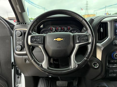 Used 2021 Chevrolet Silverado 1500 LTZ AWD/4WD image 17