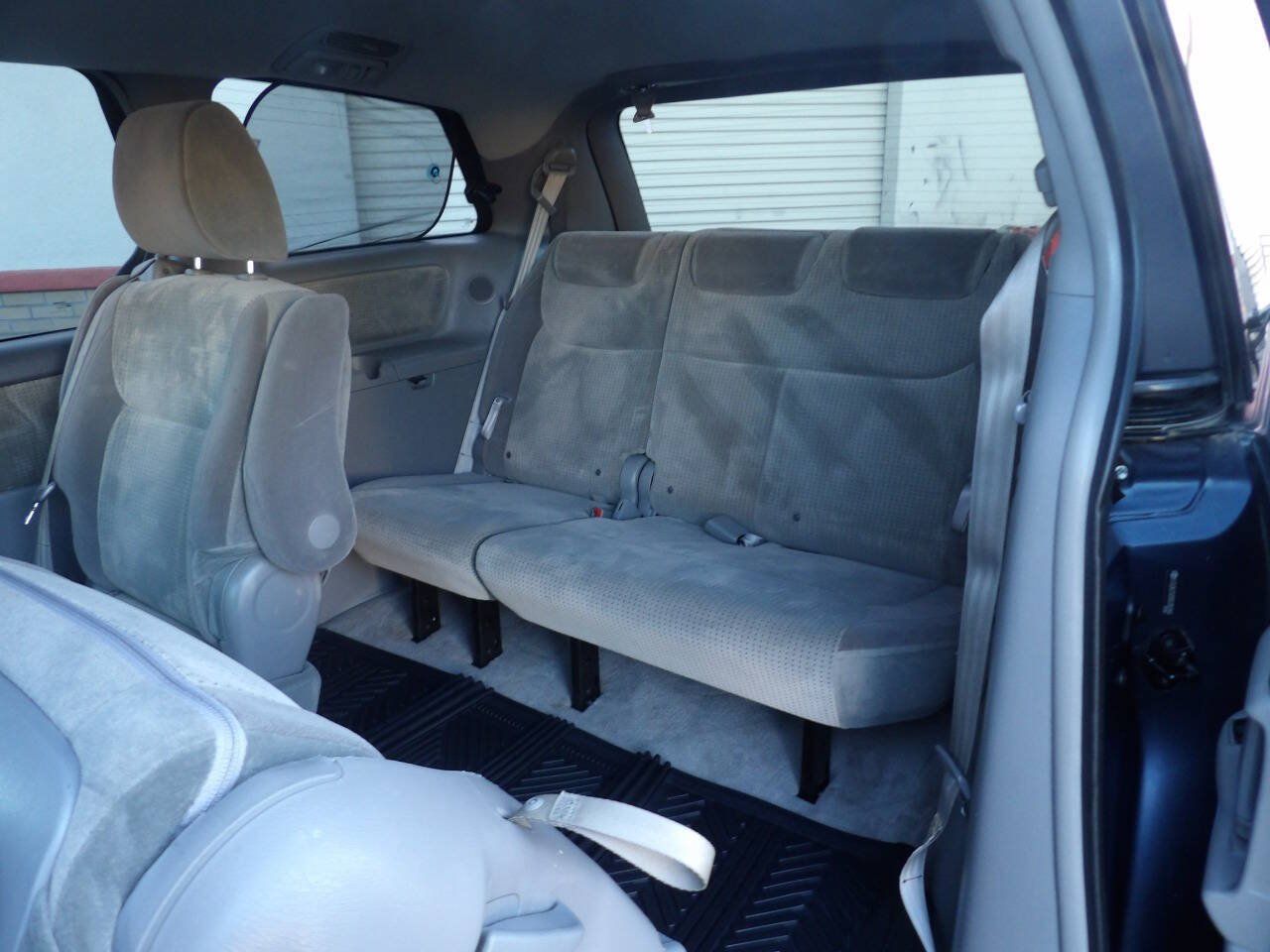 Used 2009 Toyota Sienna LE FWD image 9