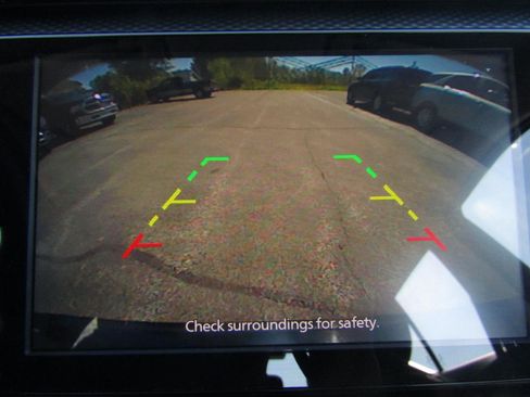 Used 2021 Nissan Kicks SV FWD image 16