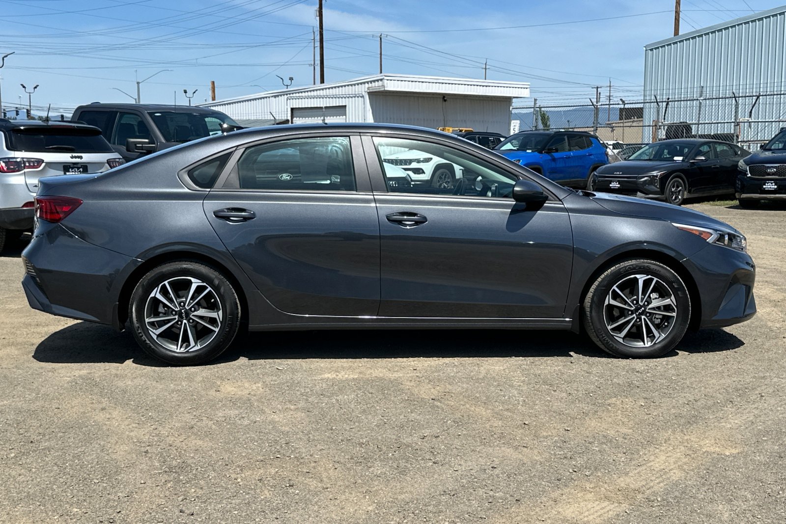 Used 2024 Kia Forte LXS FWD image 3