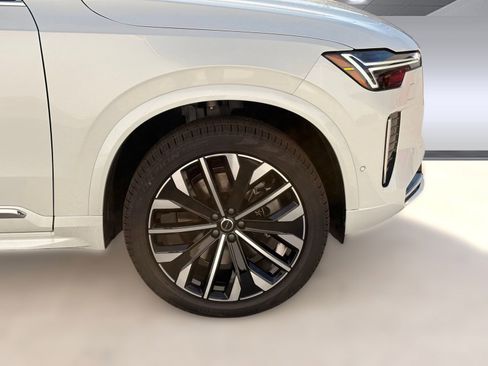 New 2026 Volvo XC90 T8 Ultra AWD/4WD image 11