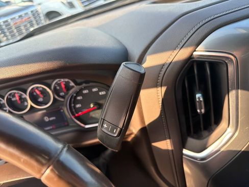 Used 2022 Chevrolet Silverado 1500 LT image 23