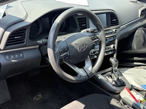 Used 2020 Hyundai Elantra SEL w/ Cargo Package (C1) FWD image 6