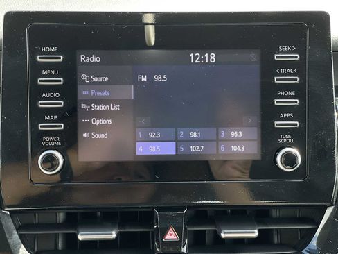 Used 2022 Toyota Camry LE FWD image 12