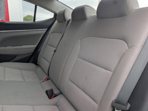 Used 2019 Hyundai Elantra Value Edition FWD image 9