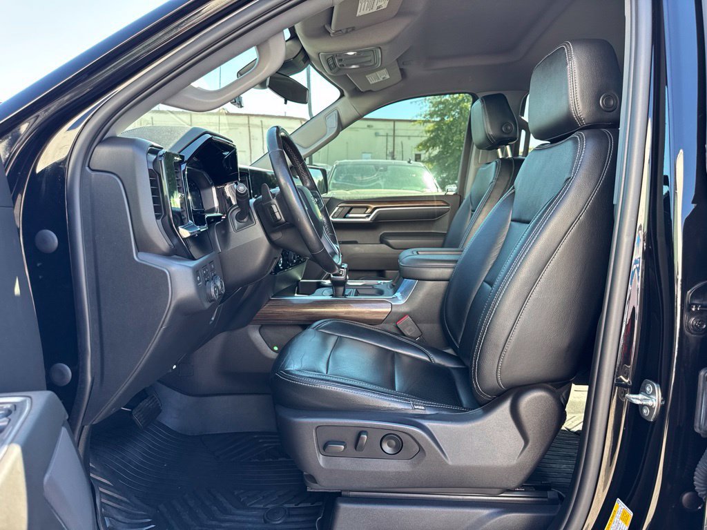 Used 2022 Chevrolet Silverado 1500 LT Trail Boss AWD/4WD image 10