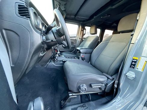 Used 2021 Jeep Wrangler Unlimited Sport image 22
