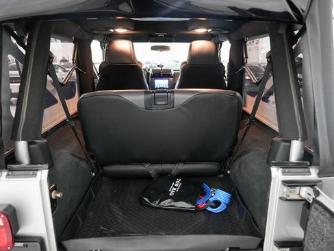 Used 2006 Jeep Wrangler Unlimited AWD/4WD image 33