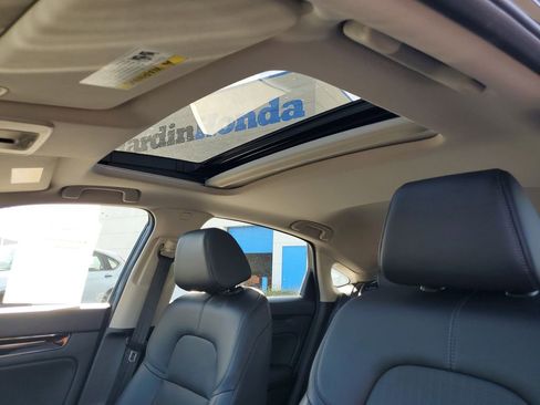 Certified 2023 Honda Civic EX-L image 31