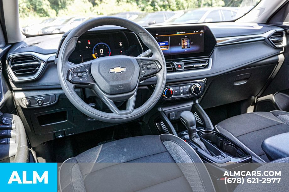 Used 2025 Chevrolet TrailBlazer LT FWD image 26