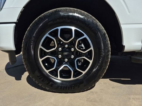 Used 2022 Ford F150 XLT w/ Equipment Group 302A High image 9