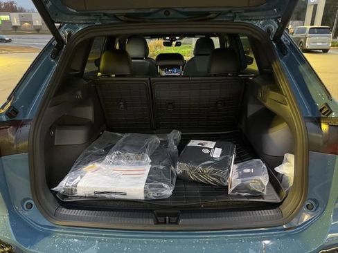 New 2026 Volkswagen Tiguan SE R-Line image 18