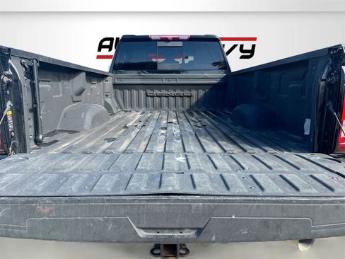 Used 2022 GMC Sierra 3500 Denali image 28