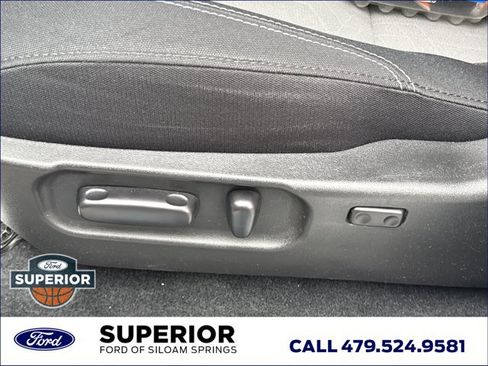 Used 2023 Toyota Tacoma TRD Sport w/ Technology Package image 17