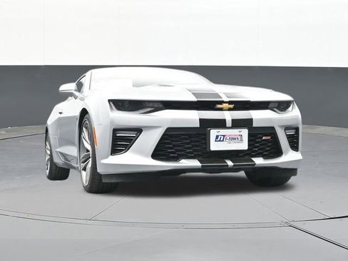 Used 2018 Chevrolet Camaro SS RWD image 55