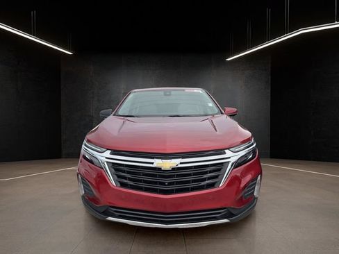 Used 2024 Chevrolet Equinox LT FWD image 2