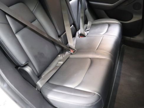 Used 2023 Tesla Model Y Long Range image 44