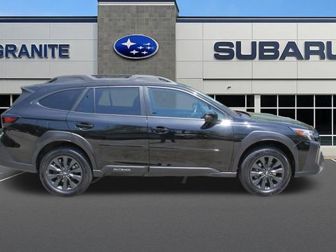 Used 2024 Subaru Outback Onyx Edition AWD/4WD image 12