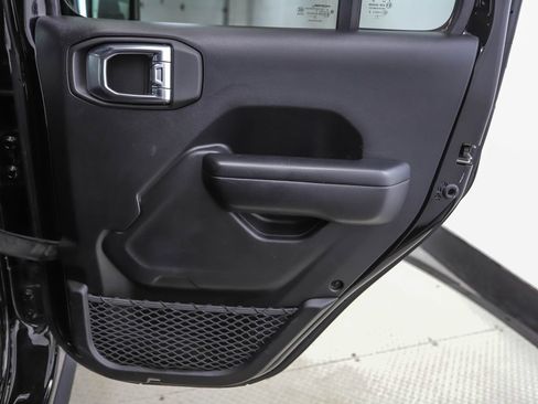 Used 2021 Jeep Wrangler Unlimited Sport AWD/4WD image 24