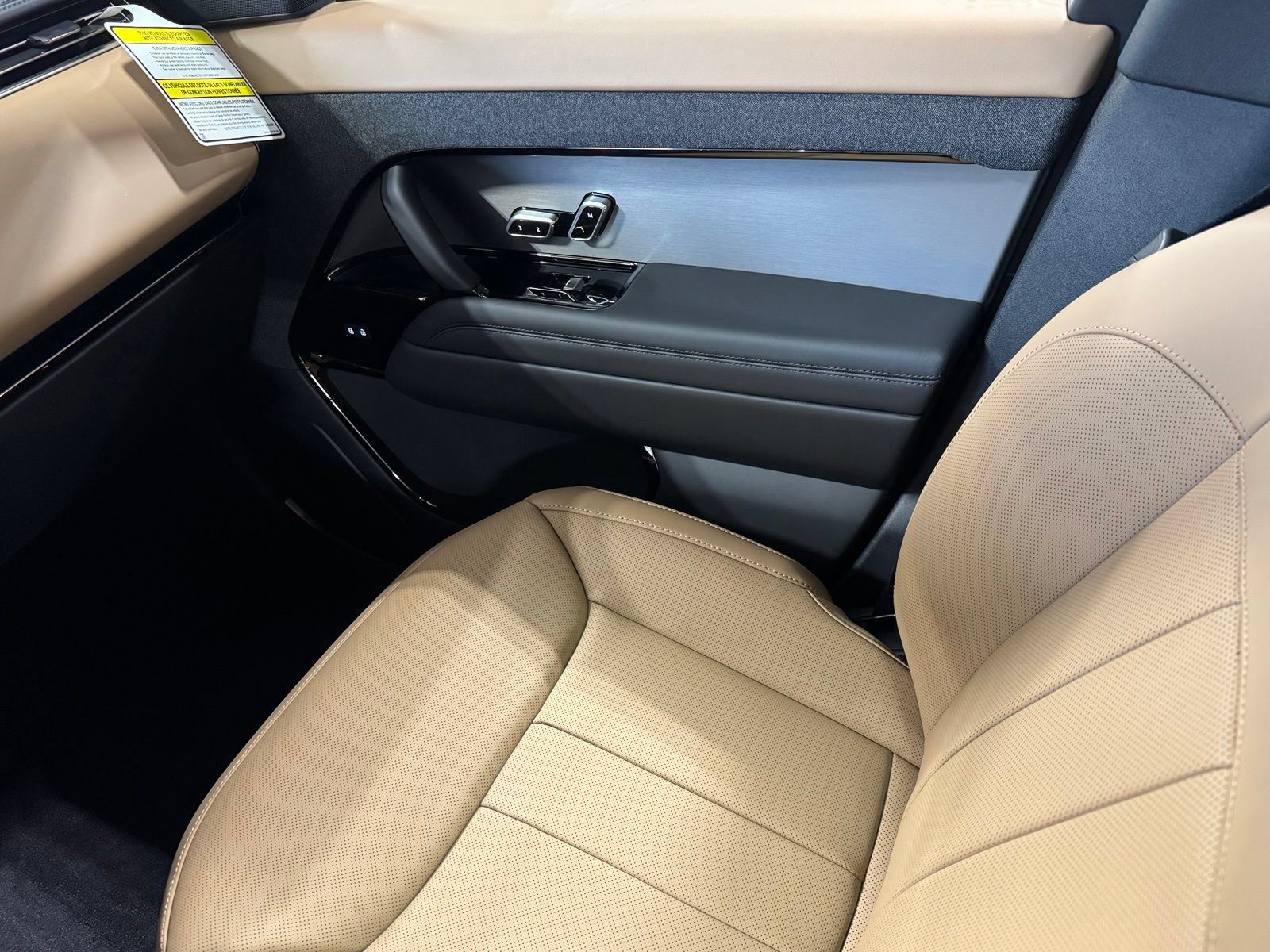 New 2026 Land Rover Range Rover Sport Dynamic SE AWD/4WD image 41