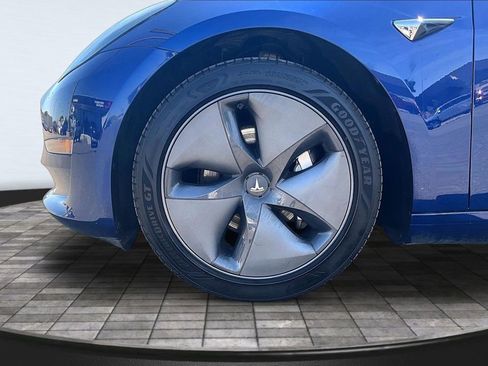 Used 2019 Tesla Model 3 Long Range AWD/4WD image 9