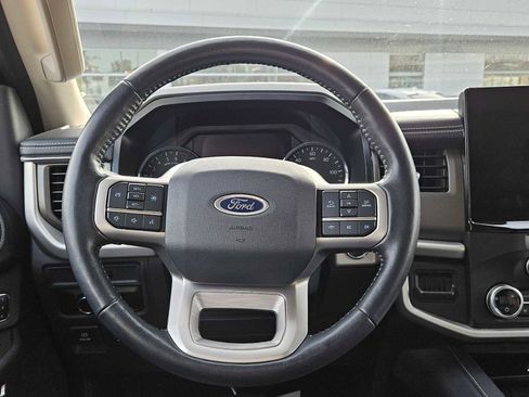 Used 2023 Ford Expedition Max XLT image 22