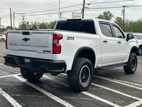 Used 2023 Chevrolet Silverado 1500 ZR2 AWD/4WD image 7