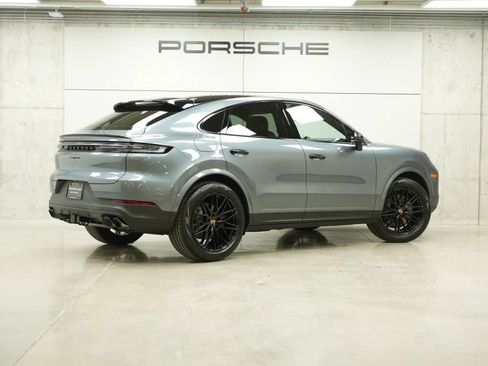 New 2026 Porsche Cayenne Coupe image 7