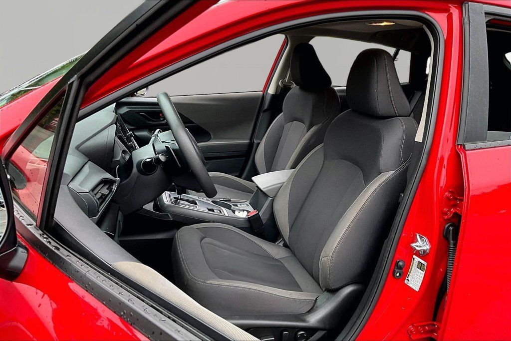 Used 2025 Subaru Crosstrek 2.5i Premium AWD/4WD image 17