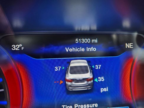 Used 2015 Chrysler 200 C w/ Navigation & Sound Group I image 18