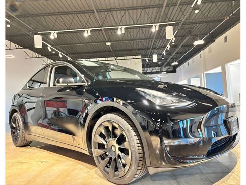 Used 2023 Tesla Model Y Long Range image 5