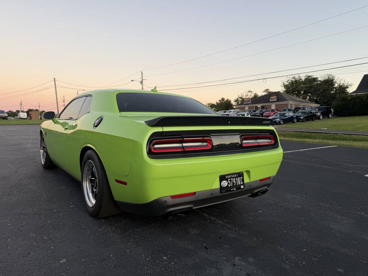 Used 2015 Dodge Challenger SRT Hellcat RWD image 9