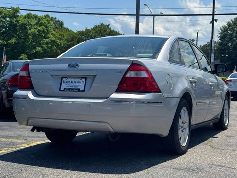 Used 2005 Ford Five Hundred SEL FWD image 5