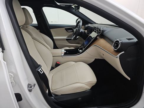 Used 2023 Mercedes-Benz C 300 4MATIC Sedan image 13