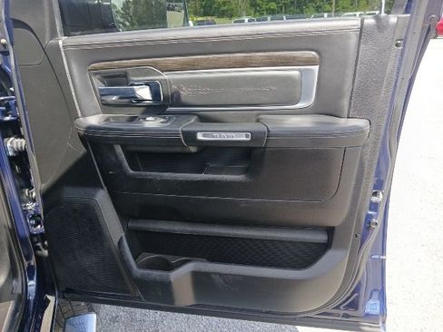Used 2018 RAM 2500 Limited AWD/4WD image 37
