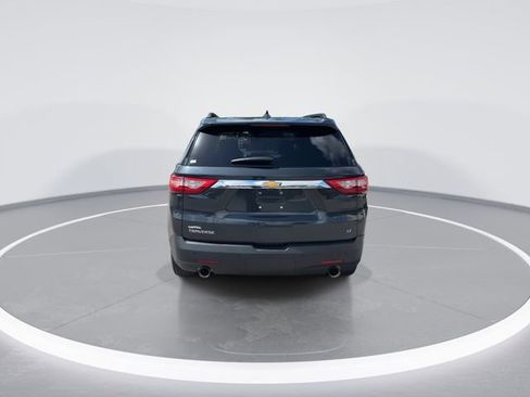 Used 2020 Chevrolet Traverse LT w/ LT Premium Package FWD image 6