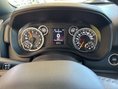 Used 2022 RAM 1500 Big Horn AWD/4WD image 16
