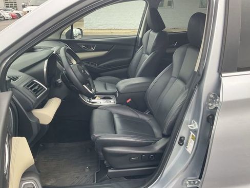 Used 2022 Subaru Ascent Limited w/ Technology Package AWD/4WD image 9