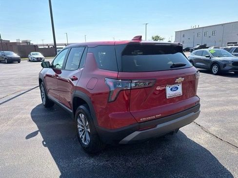 Used 2026 Chevrolet Equinox LT w/ LPO, Floor Liner Package AWD/4WD image 3