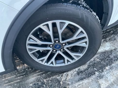 Used 2020 Ford Escape SEL image 38