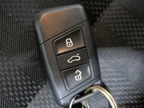 Used 2020 Volkswagen Jetta GLI image 24