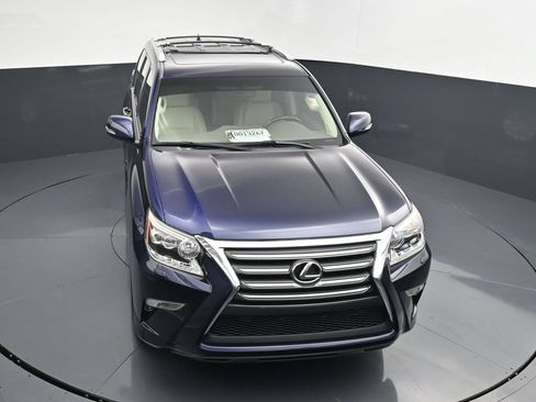 Used 2017 Lexus GX 460 AWD/4WD image 10
