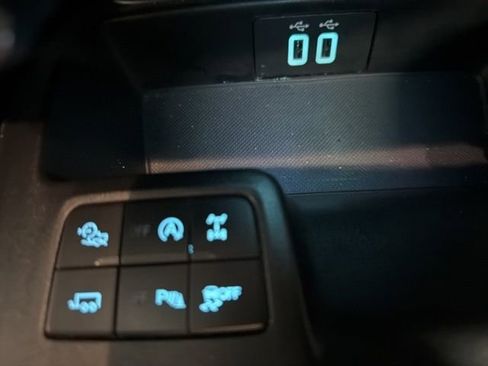 Used 2019 Ford Ranger Lariat w/ Equipment Group 501A Mid image 14