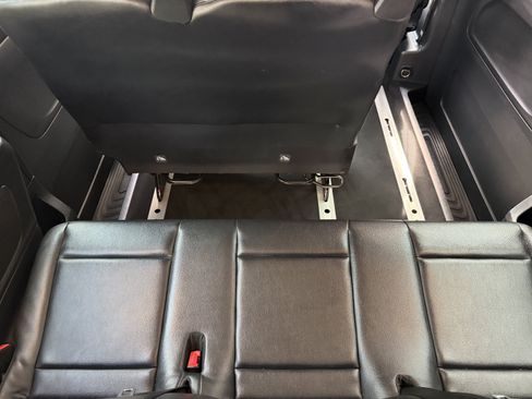 Used 2016 Mercedes-Benz Metris Passenger image 18